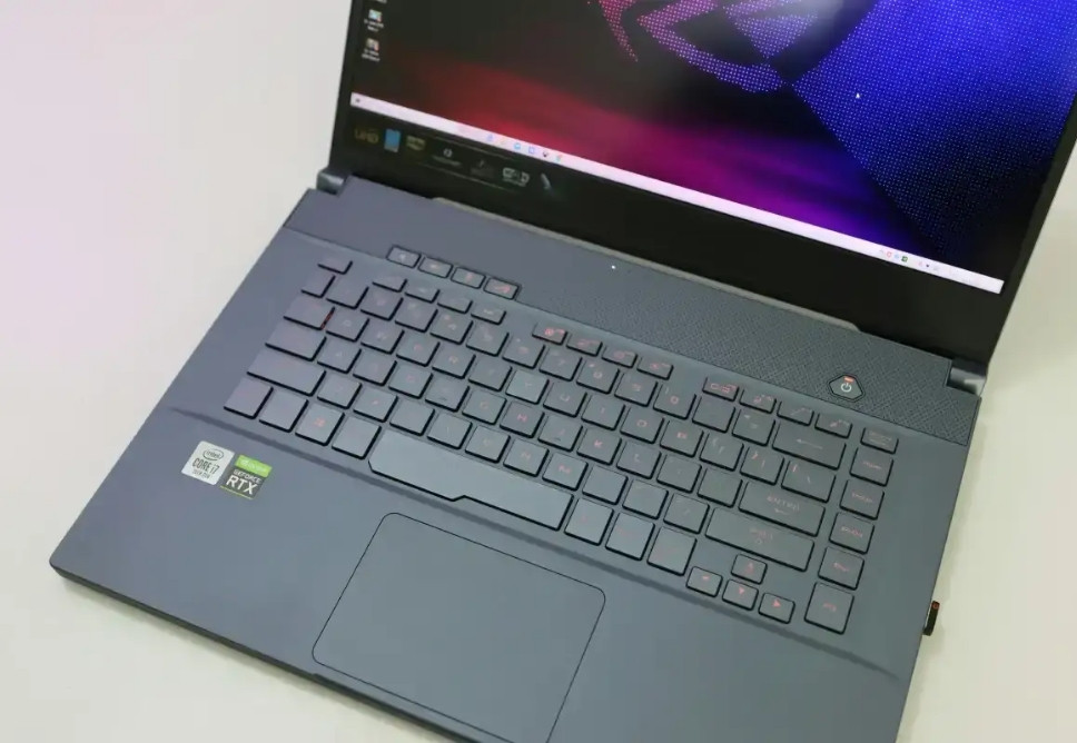 Địa Chỉ Sửa Máy Tính Kêu To Quận 4 Lấy Ngay