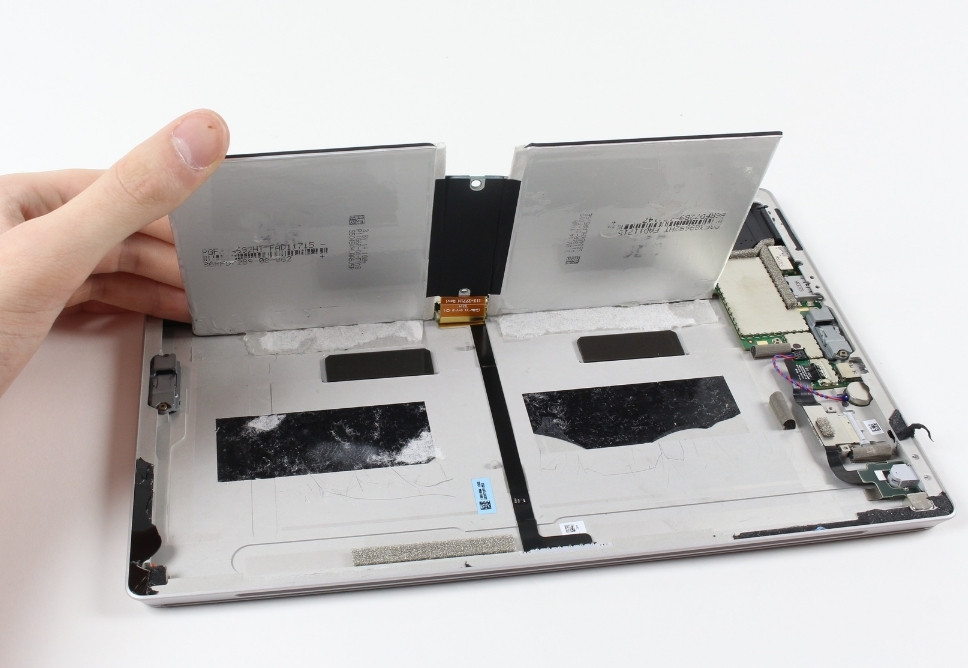 Địa Chỉ Thay Pin Surface Quận Tân Bình Giá Rẻ