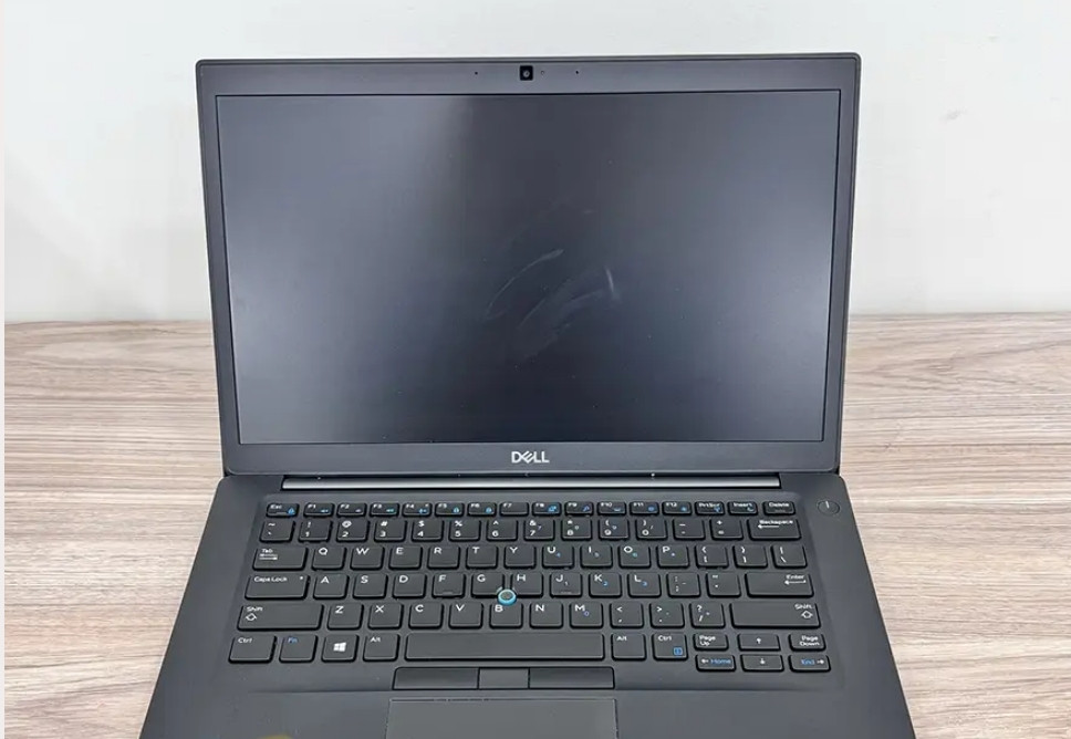Địa Chỉ Sửa Laptop Dell Mở Không Lên Nguồn Uy Tín Giá Rẻ
