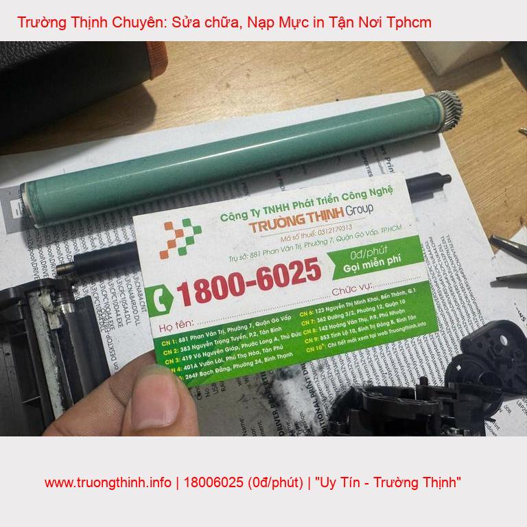 2. Đầu Phun (Nozzle) Mực Đỏ Bị Tắc Nghẽn