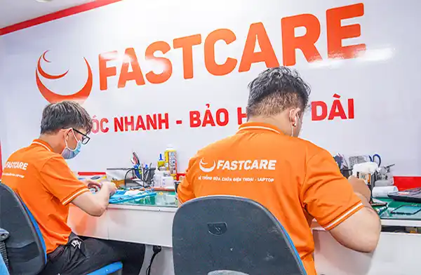 Cập nhật chi phí thay pin iPhone 12 mới nhất