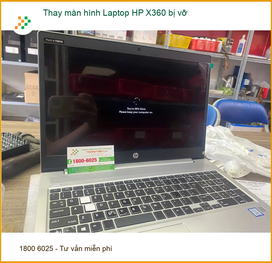 Chị Bảo Trâm kế toán Quận 7 vô tình làm vỡ màn hình Laptop HP X360