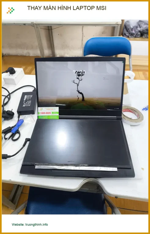 Cô Loan chủ tiệm hoa Gò Vấp tìm trung tâm thay màn hình Laptop MSI lấy ngay