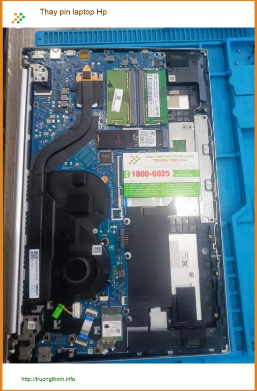 Chú Phước nhân viên văn phòng tìm tiệm thay pin laptop Hp Quận Tân Phú lấy ngay