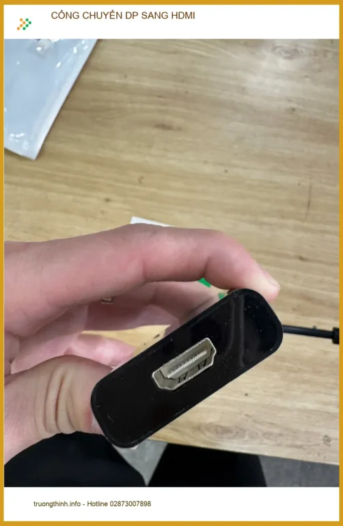 Cô Thảo Quận 10 cần cổng chuyển dp sang hdmi cho văn phòng lấy ngay