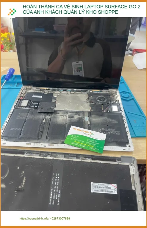 Chỗ vệ sinh laptop Surface Go 2 giá rẻ cho bác Tâm kỹ sư Quận Phú Nhuận