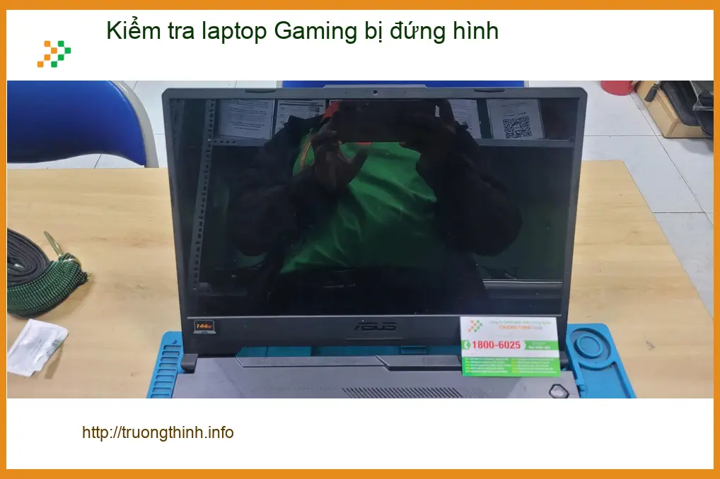 Chị Thanh tìm chỗ kiểm tra laptop gaming bị đứng hình Quận Bình Tân ảnh thực tế 1