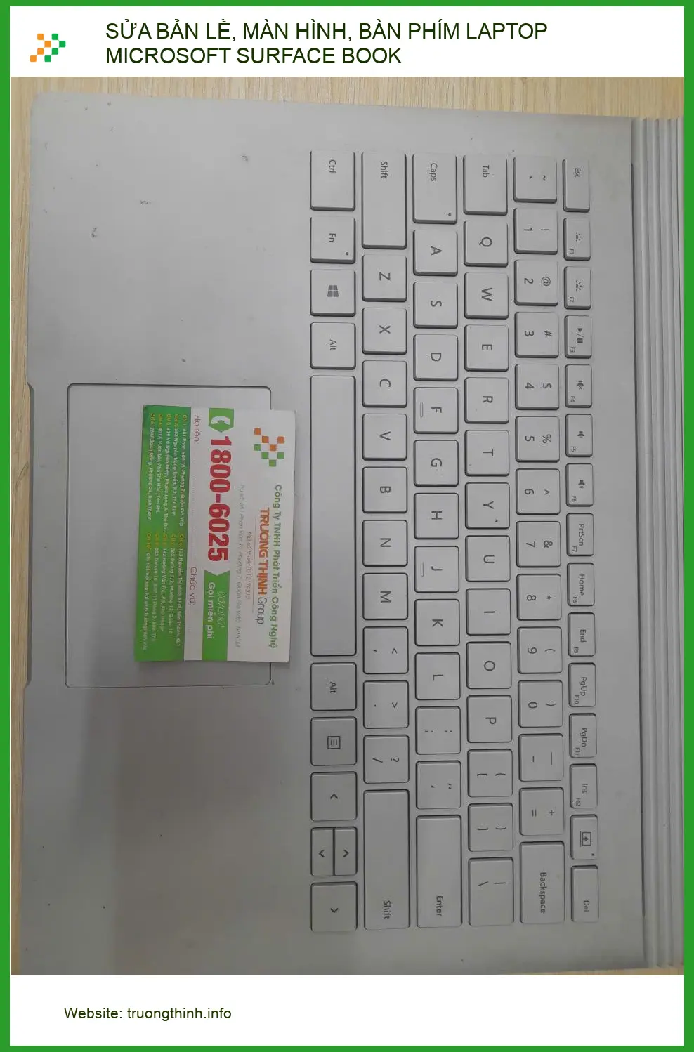 Cô Hà tìm chỗ sửa bản lề, màn hình, phím Laptop MS Surface Book Q.12