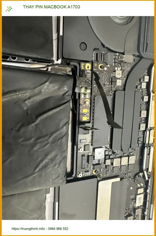 Anh Đức kiến trúc sư gặp Pin Macbook A1703 chai - Tìm chỗ Thay ở Gò Vấp