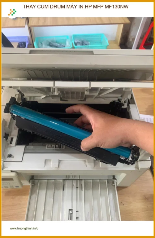 Chị Diễm Quỳnh nhân viên văn phòng tìm chỗ thay cụm drum máy in HP MFP MF130NW Quận Tân Bình